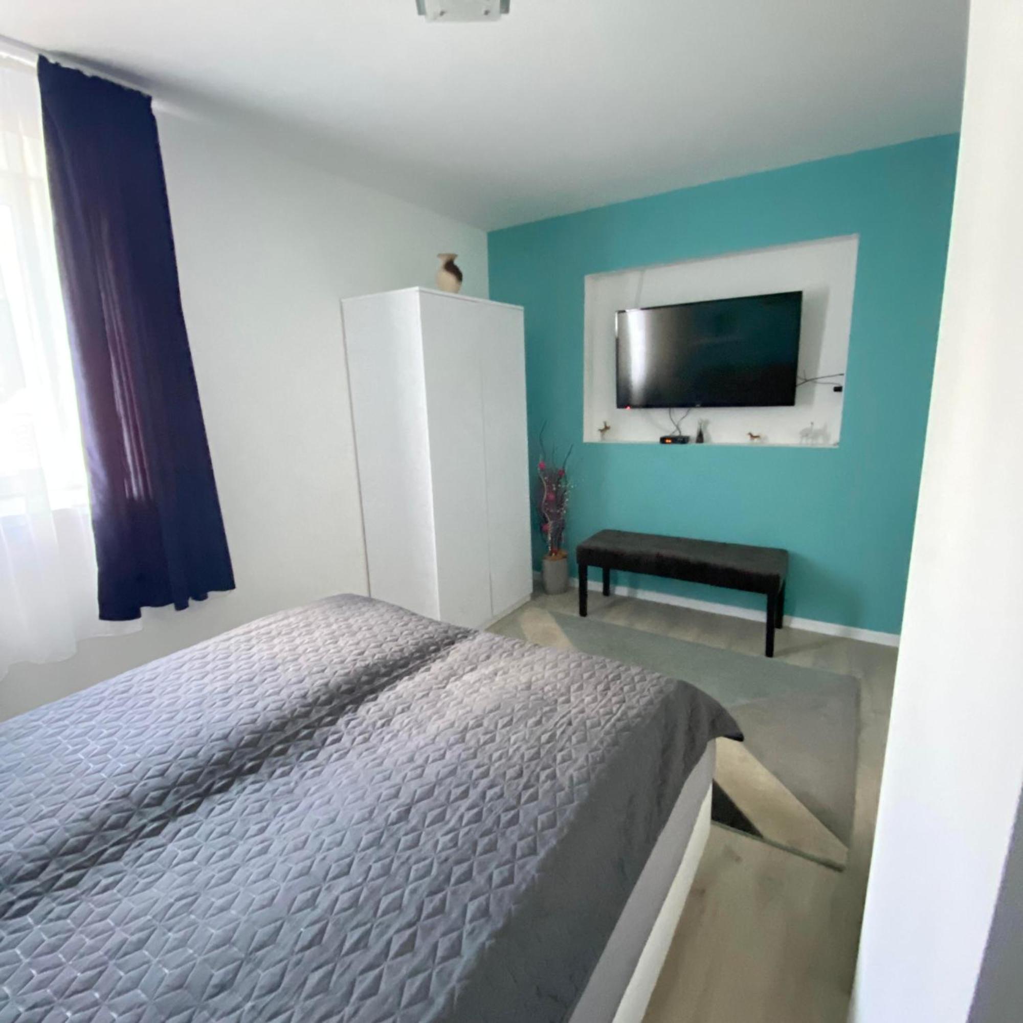 Perla Vendeghaz Igal Apartment Exterior photo
